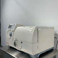 BioMerieux VITEK 2 COMPACT Analyzers image 1